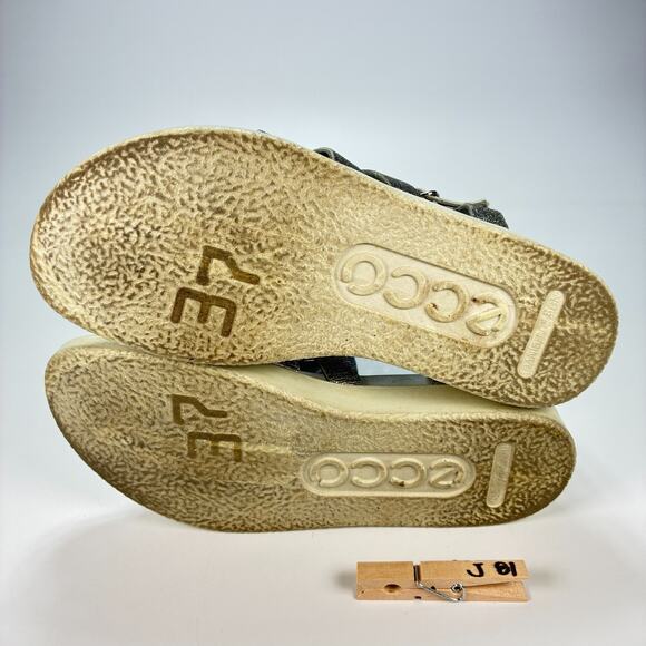 ECCO Flowt LX Silver Leather Sandals Comfort Walking Women’s Size US 6.5 EU 37 - Picture 9 of 9